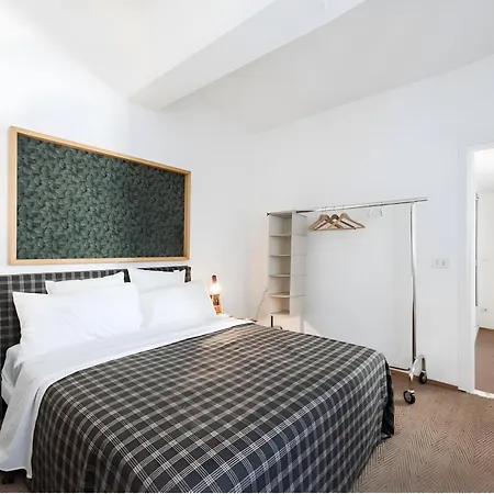 Art & Style Lungarno Guicciardini Apartment Florence